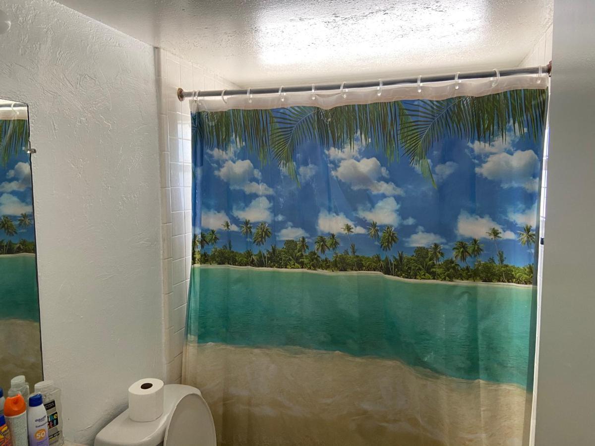 Private Room In A 2 Bedroom 1 Bathroom Shared With Host, On The Beach, Surrounded By Resorts, Only 2 People Max St. Pete Beach Exteriér fotografie